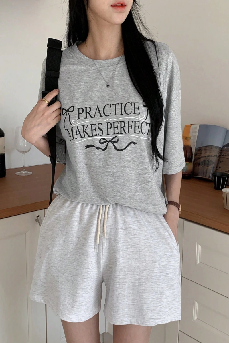 DAZY Loose Casual Letter Print Oversize Kadın Yuvarlak Yaka Düşük Omuz Tişört