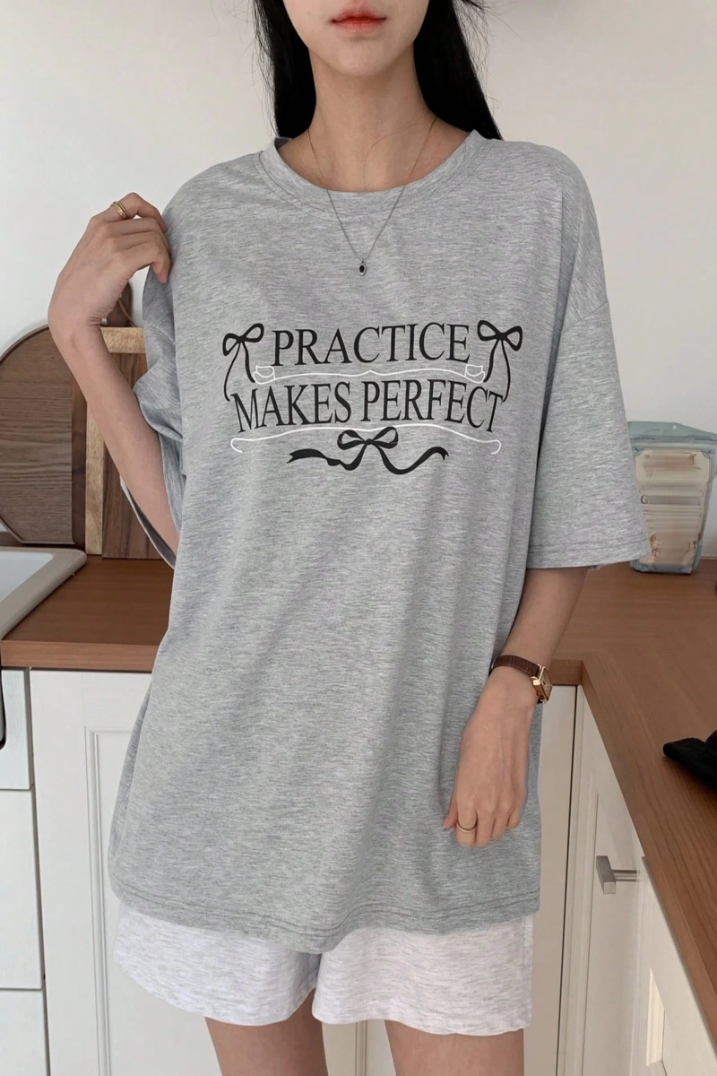 DAZY Loose Casual Letter Print Oversize Kadın Yuvarlak Yaka Düşük Omuz Tişört