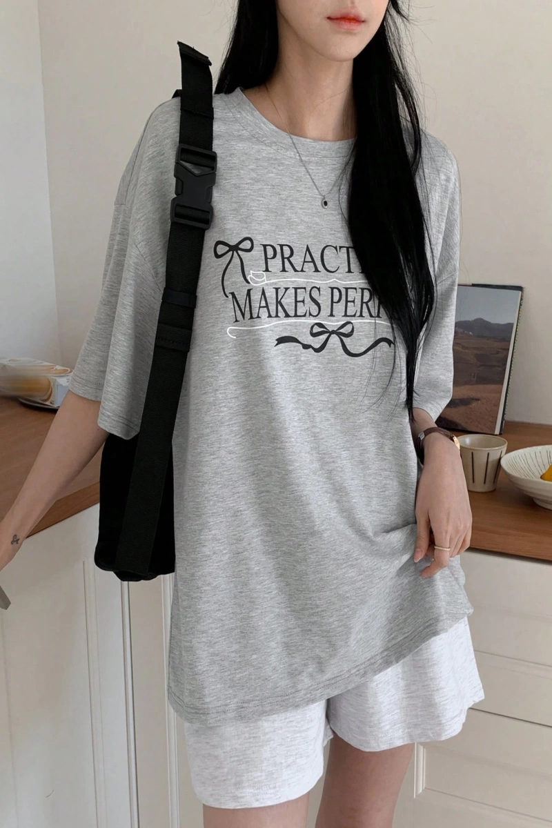DAZY Loose Casual Letter Print Oversize Kadın Yuvarlak Yaka Düşük Omuz Tişört