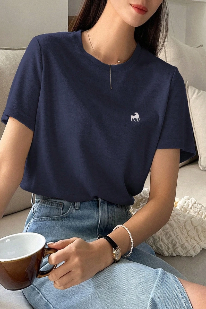 DAZY Nakış Detaylı Tişört