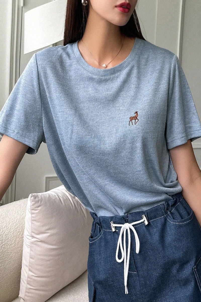 DAZY Nakış Detaylı Tişört
