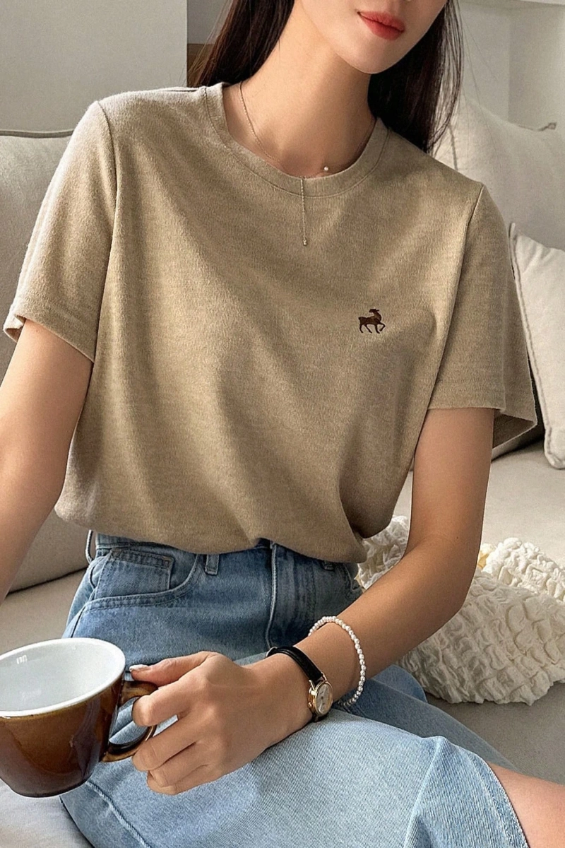 DAZY Nakış Detaylı Tişört