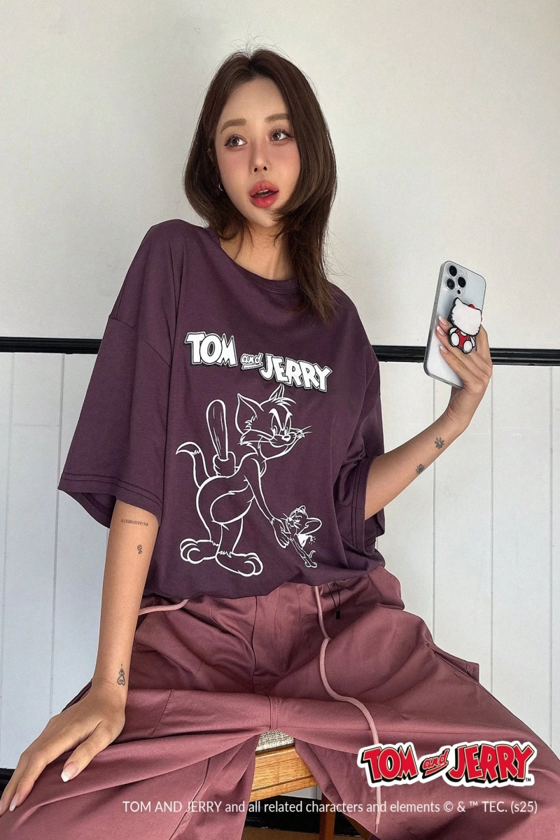 DAZY TOM AND JERRY X DAZY Bol Kesim Karikatür Baskılı Yuvarlak Yaka Kısa Kollu Kadın Tişörtü