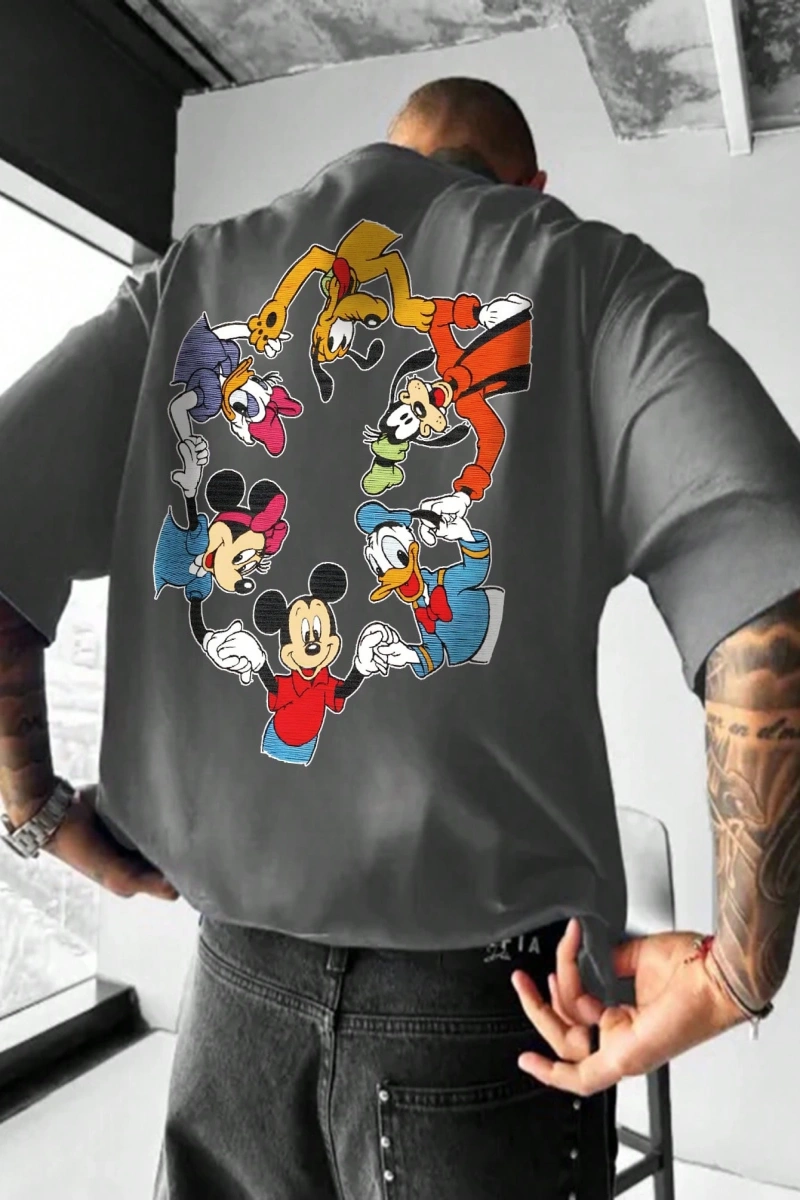 Disney Disney İşbirliği Mickey Mouse ve Arkadaşları Rahat Karikatür Baskılı Kısa Kollu Tişört