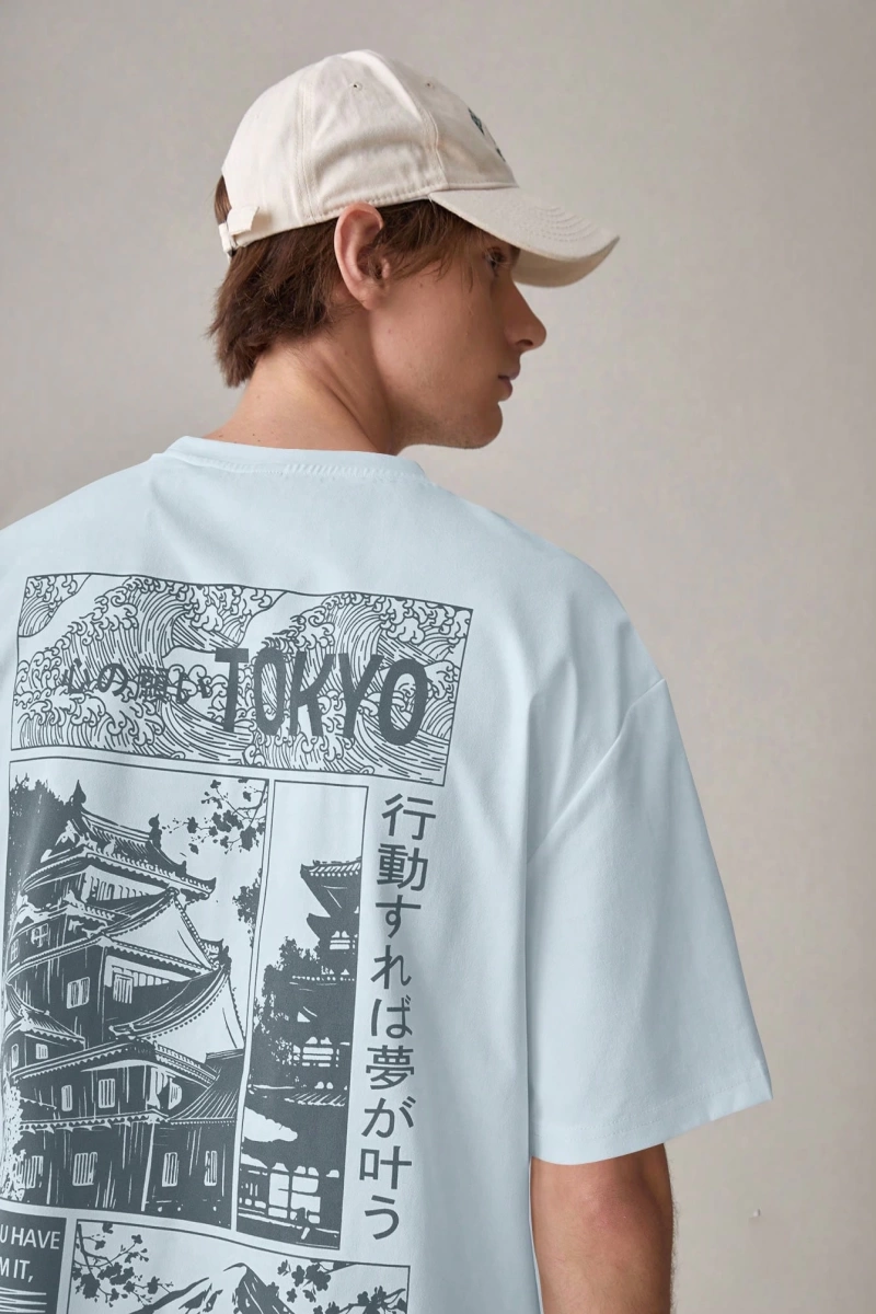 Erkek Bol Mimarlık ve Japon Baskılı Kısa Kollu Tişört