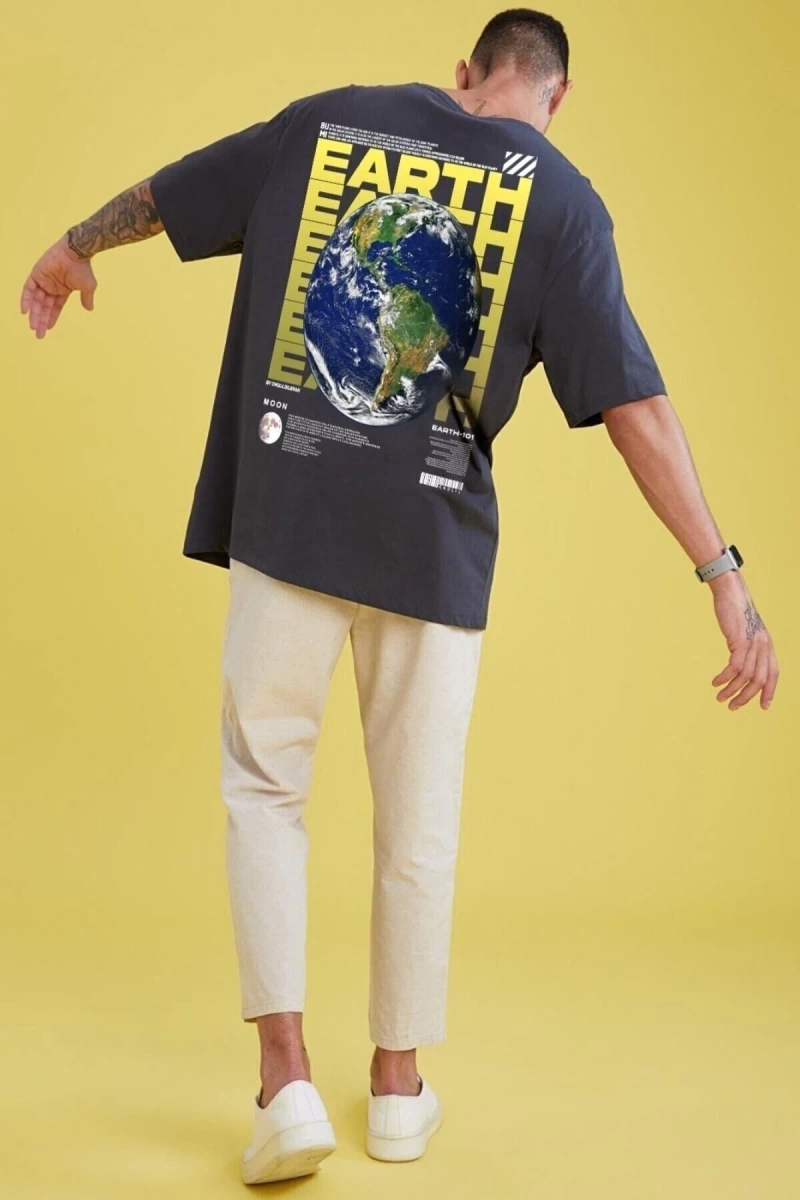 Erkek Gri Earth Sırt Baskılı Oversize T-shirt