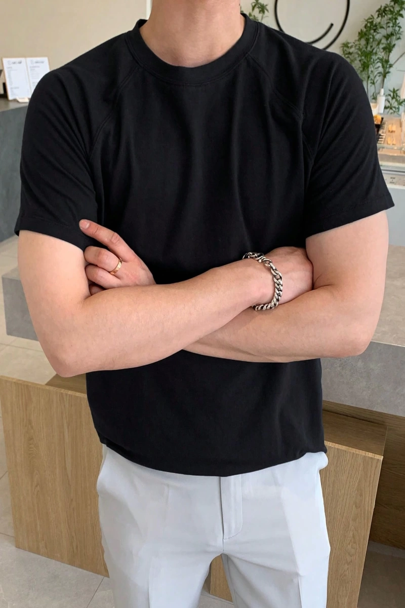 Erkek Pamuklu Düz Raglan Kollu Tişört