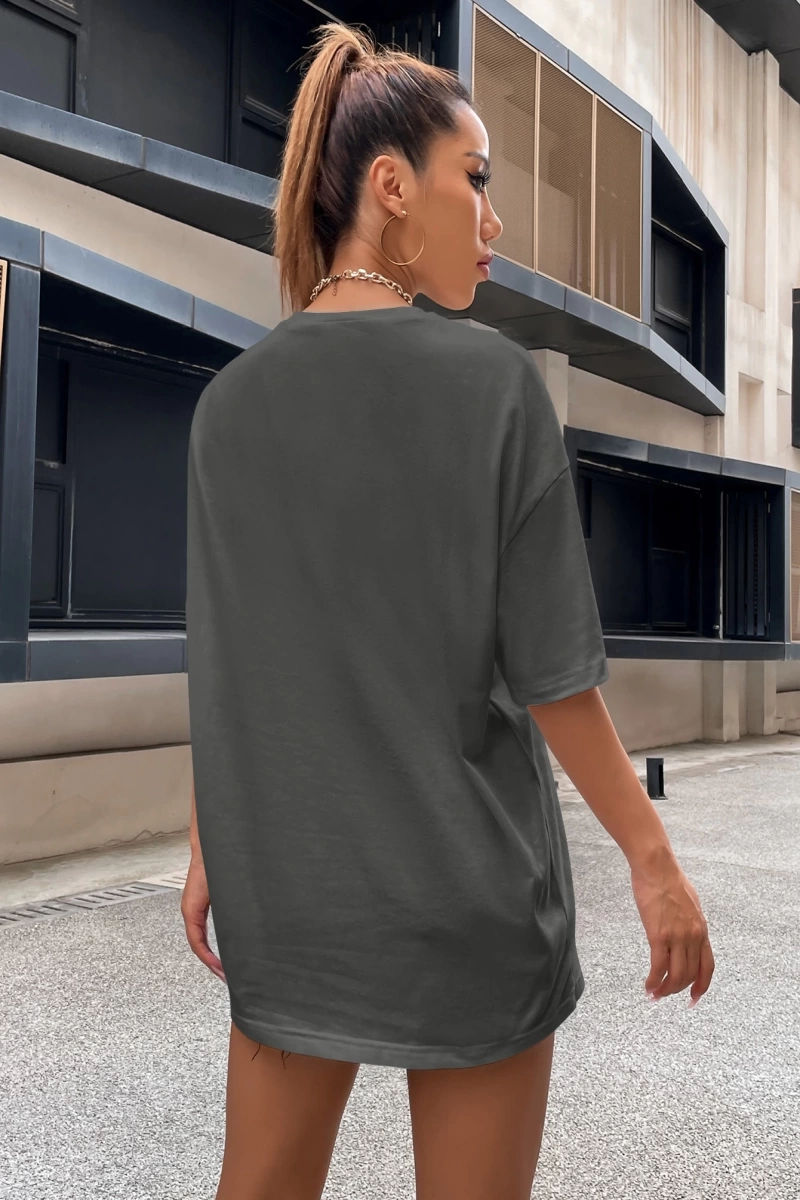 Flirla Düşük Omuzlu Harf Nakışlı Üst Grafik Tişörtler Kadın Üstleri