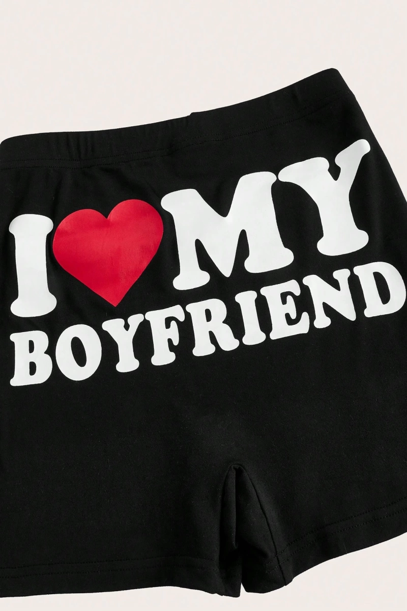 Flirla Sevgilimi Seviyorum Sloganlı Grafik Şort