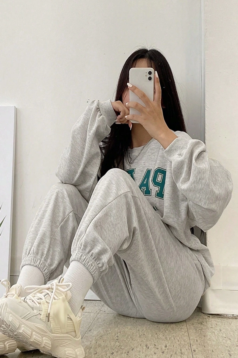 Harfli Grafik Düşük Omuz Sweatshirt ve Eşofman Altı
