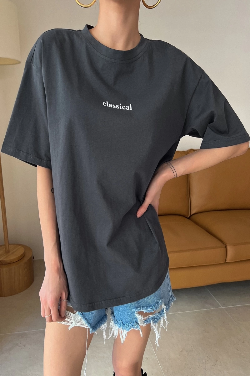 Harfli Grafik Yuvarlak Yaka Tişört Yaz
