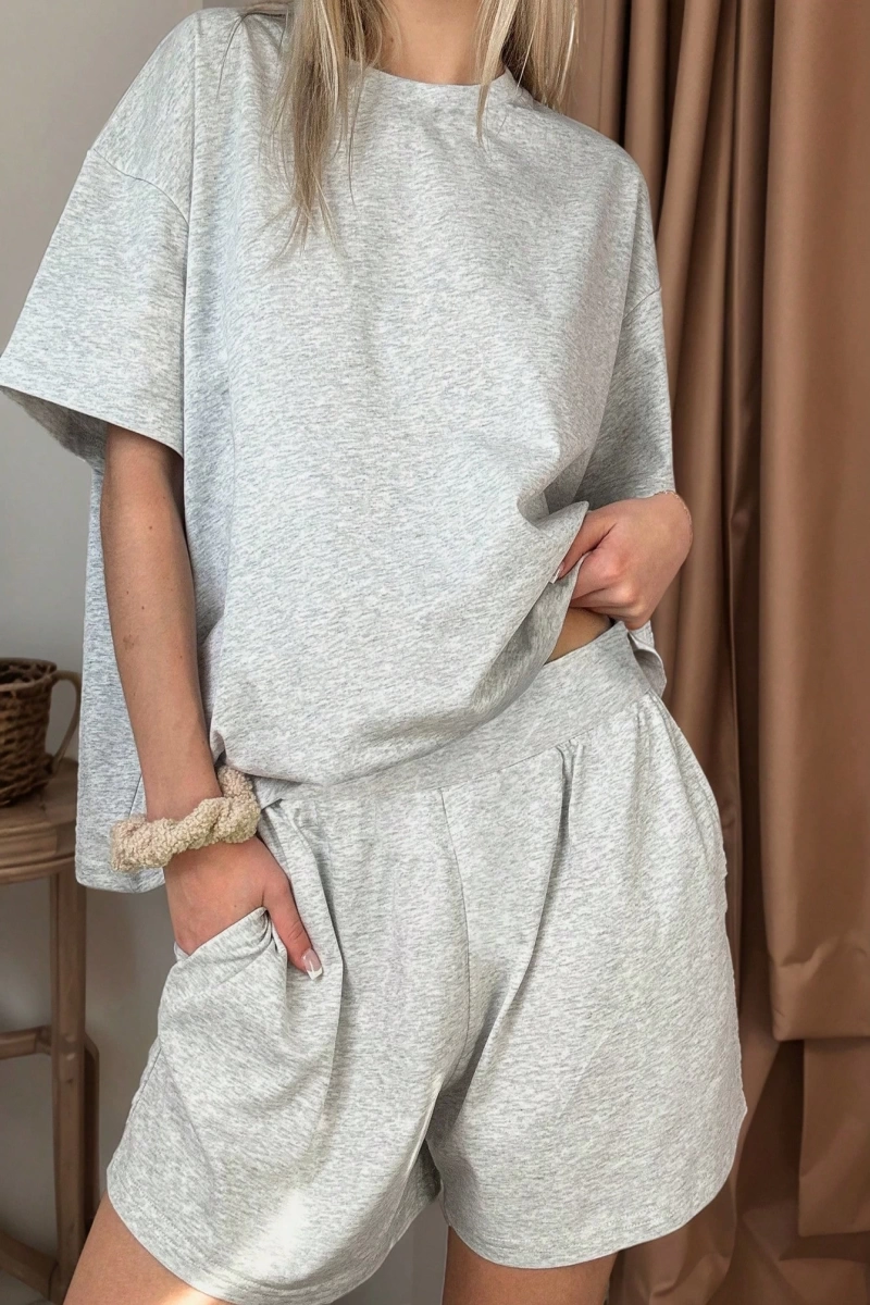 Kadın 2Lİ TAKIM OVERSİZE Trend T-shirt Şort Model 5091