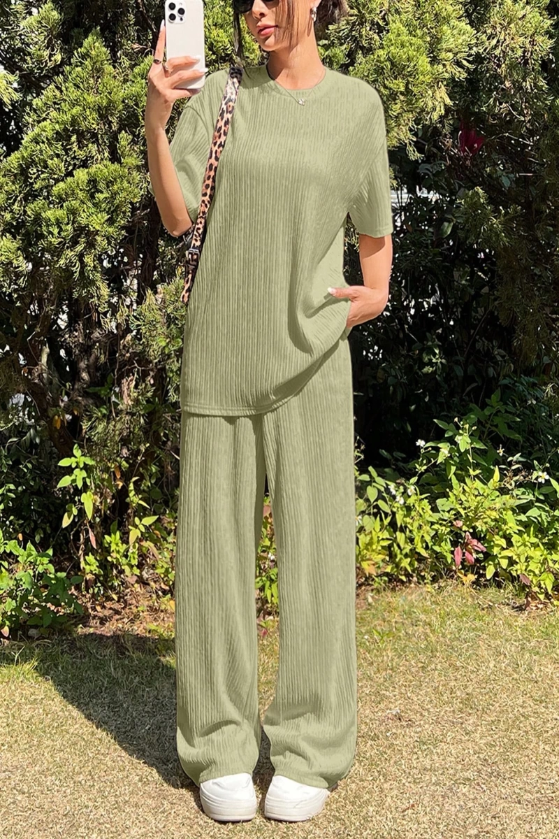 Kadın 2Lİ TAKIM OVERSİZE Trend T-shirt Şort Model 5108