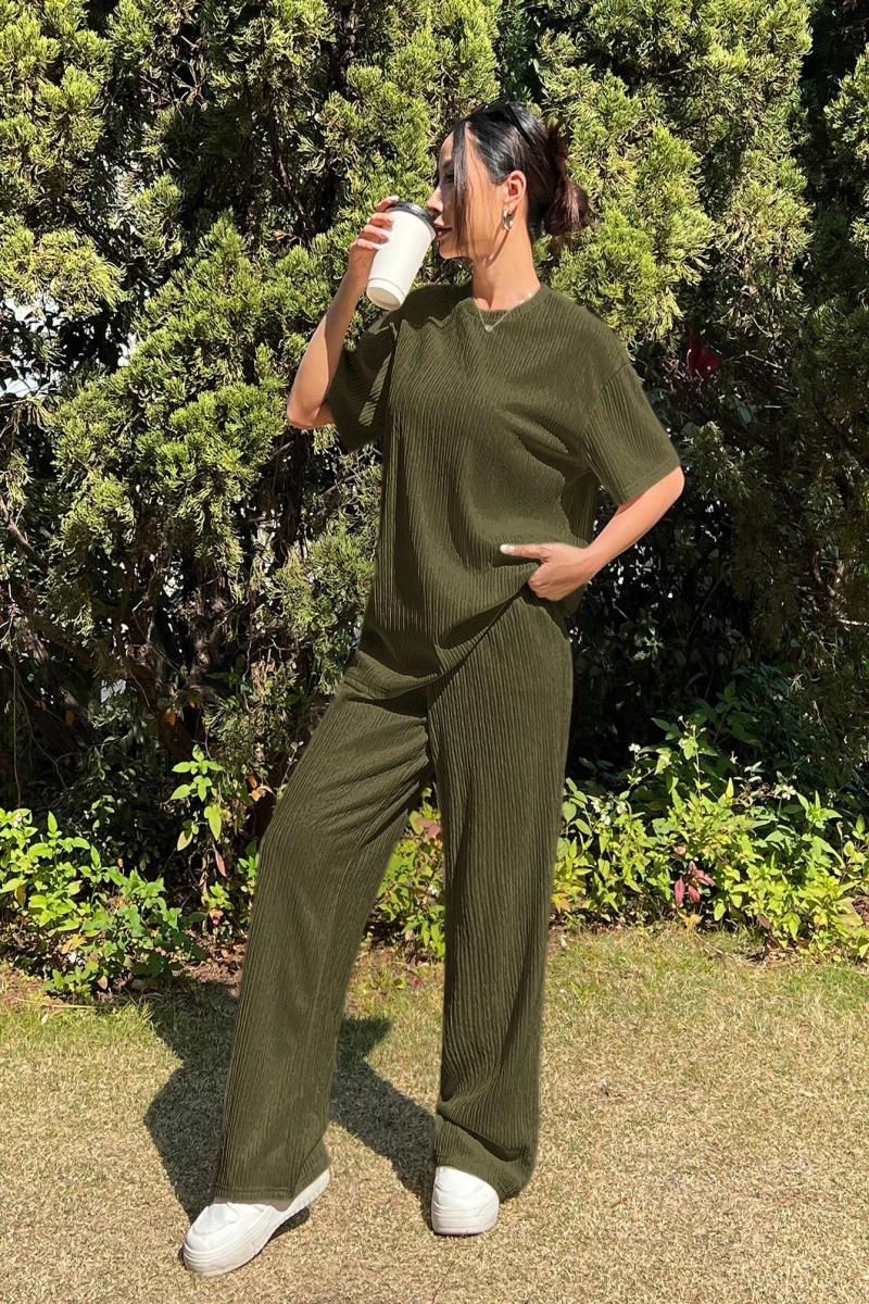 Kadın 2Lİ TAKIM OVERSİZE Trend T-shirt Şort Model 5108