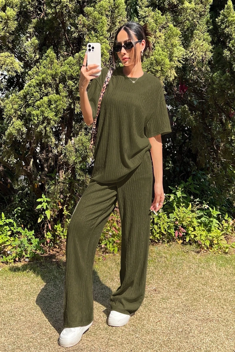 Kadın 2Lİ TAKIM OVERSİZE Trend T-shirt Şort Model 5108