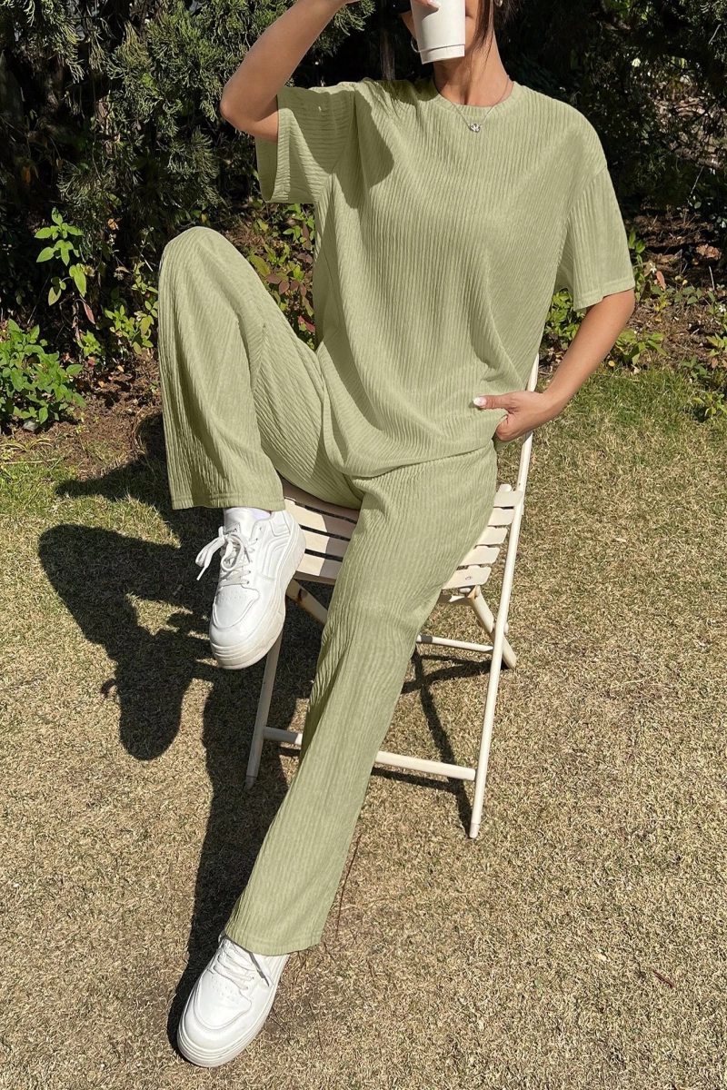 Kadın 2Lİ TAKIM OVERSİZE Trend T-shirt Şort Model 5108