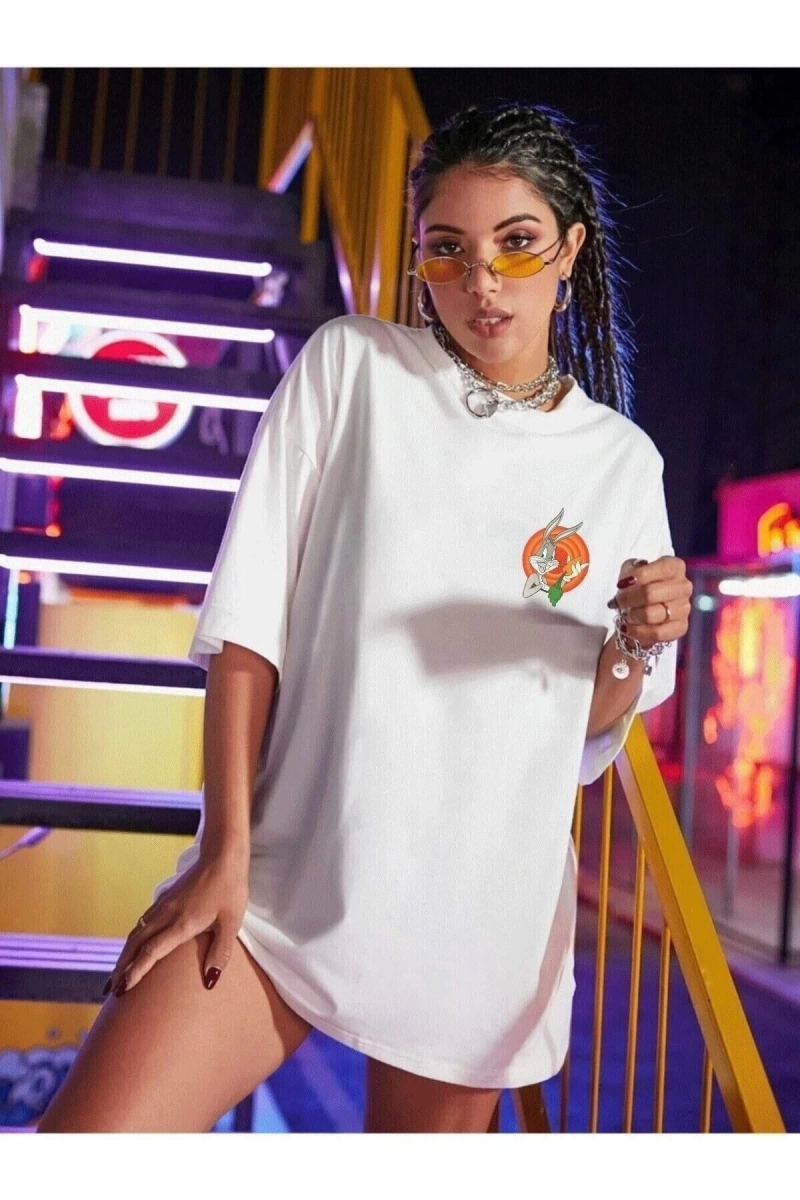 Kadın Beyaz Bugs Bunny Logo Baskılı Oversize T-shirt