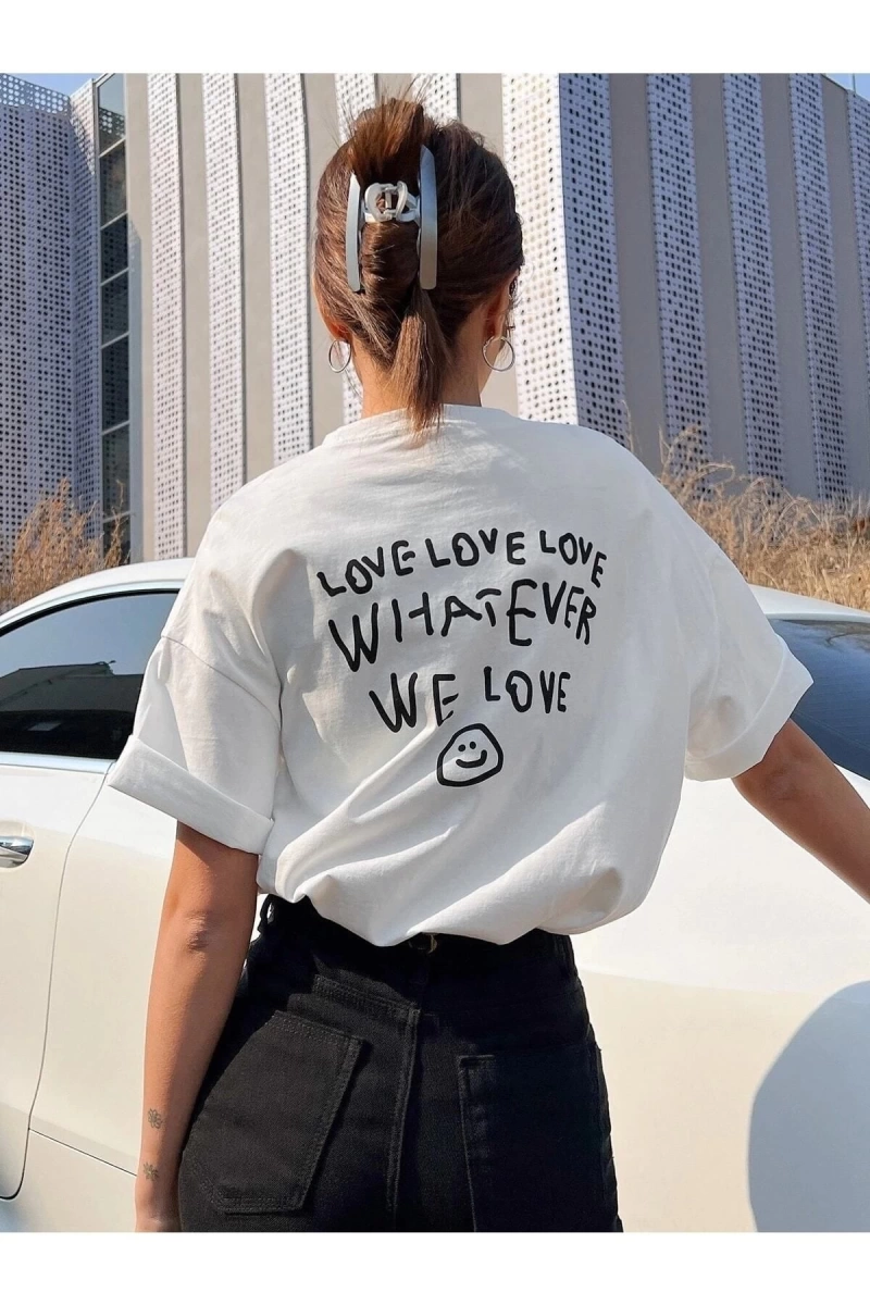 Kadın Beyaz Love Love Love Baskılı Oversize T-shirt