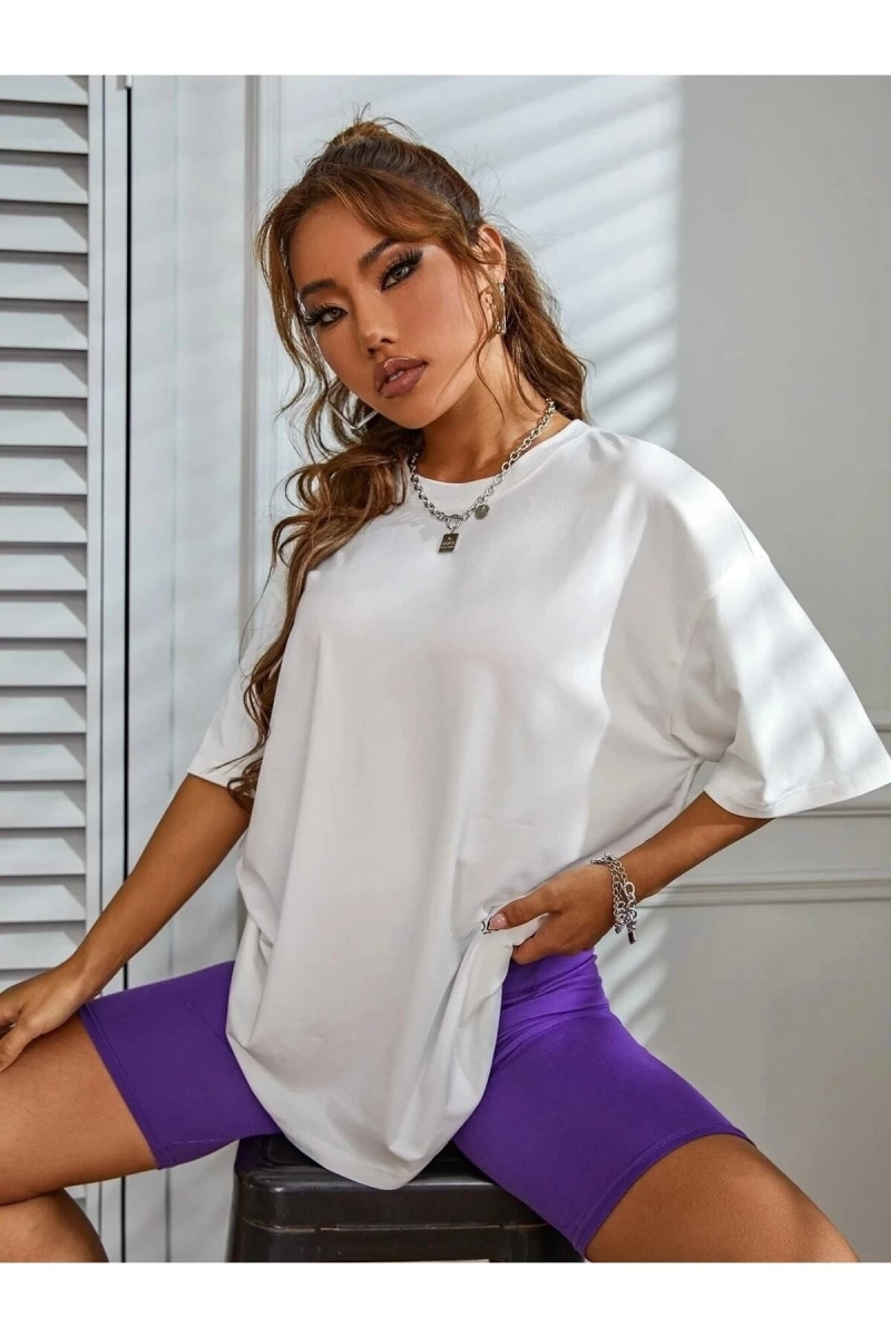 Kadın Beyaz Love Never Fails Baskılı Oversize Tişört