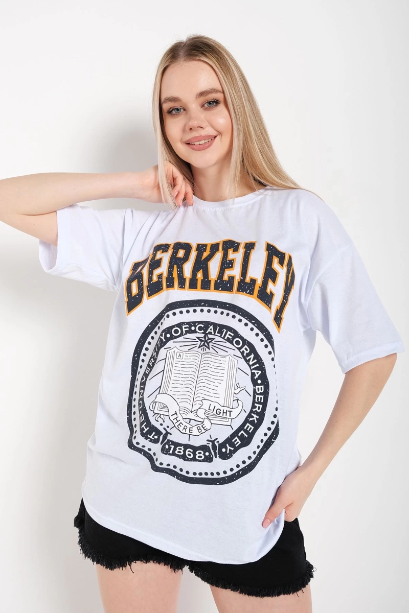 Kadın Beyaz Oversize Berkeley Baskılı T-shirt