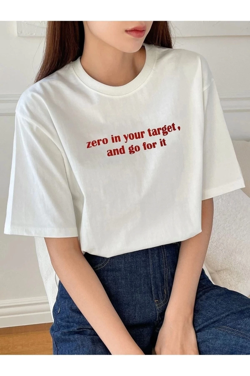 Kadın Beyaz Zero In Your Target Baskılı Oversize T-Shirt