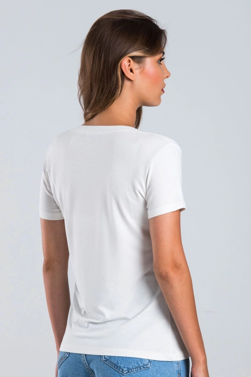 Kadın Ekru Renk V Yaka Kısa Kollu Viskon T-Shirt