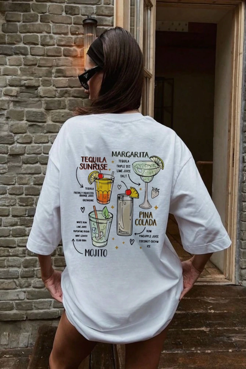 Kadın Kokteyl Slogan Baskılı Yuvarlak Yaka Kısa Kollu Günlük Tişört, İlkbahar/Yaz İçin Çok Yö