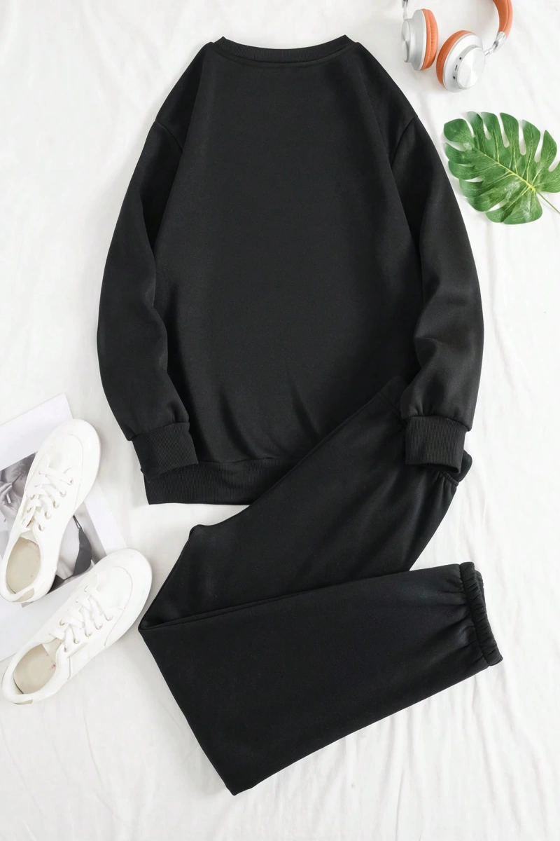 Kadın Mektup Baskılı Düşük Omuz Sweatshirt Ve Bağcıklı Bel Pantolon Takımı