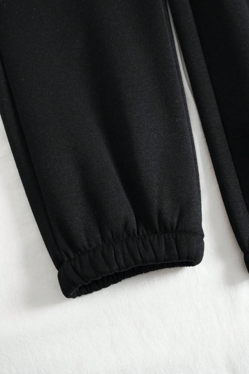 Kadın Mektup Baskılı Düşük Omuz Sweatshirt Ve Bağcıklı Bel Pantolon Takımı