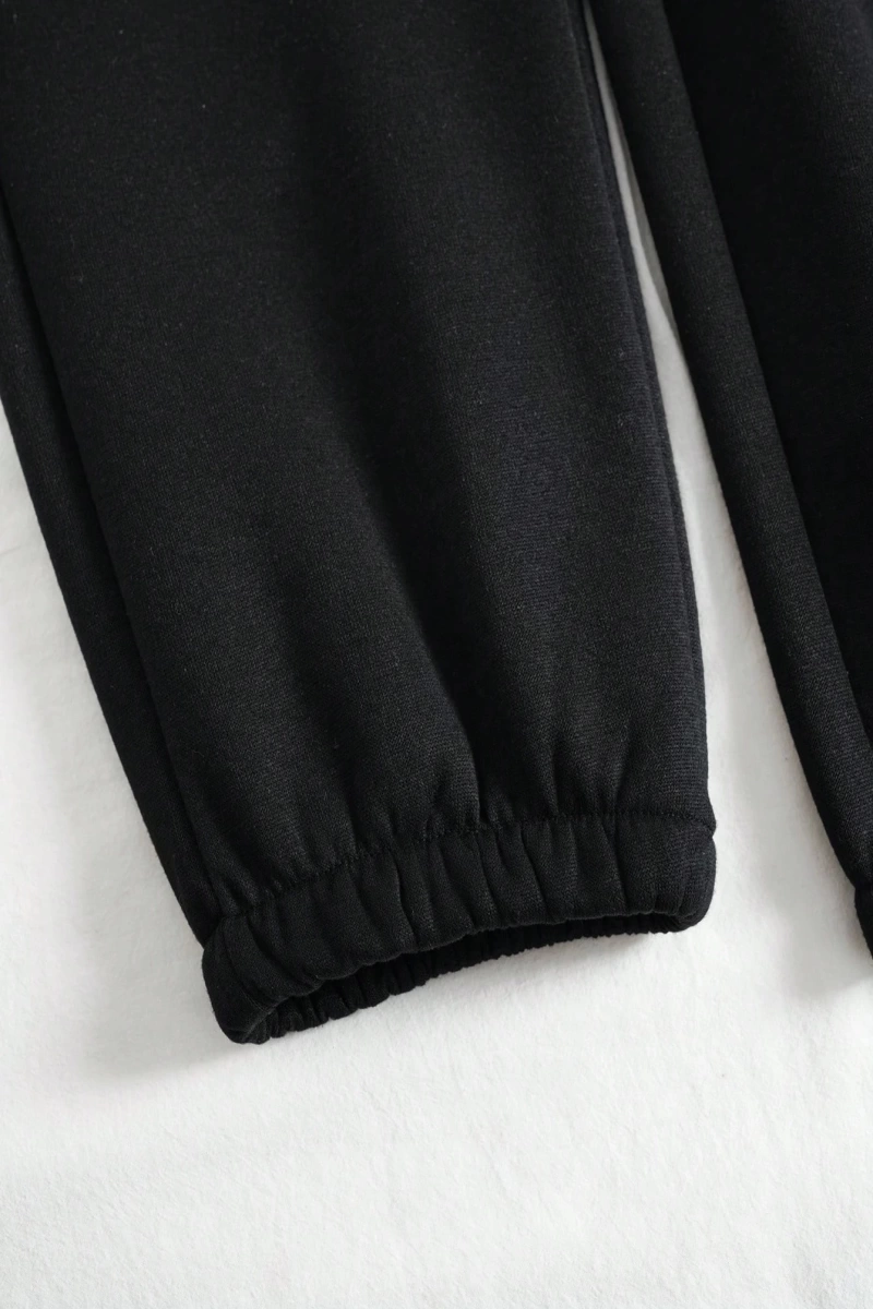 Kadın Mektup Baskılı Düşük Omuz Sweatshirt Ve Bağcıklı Bel Pantolon Takımı