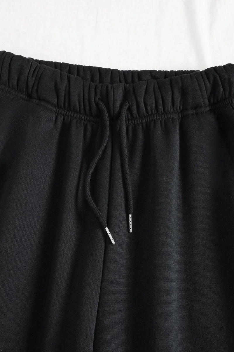 Kadın Mektup Baskılı Düşük Omuz Sweatshirt Ve Bağcıklı Bel Pantolon Takımı