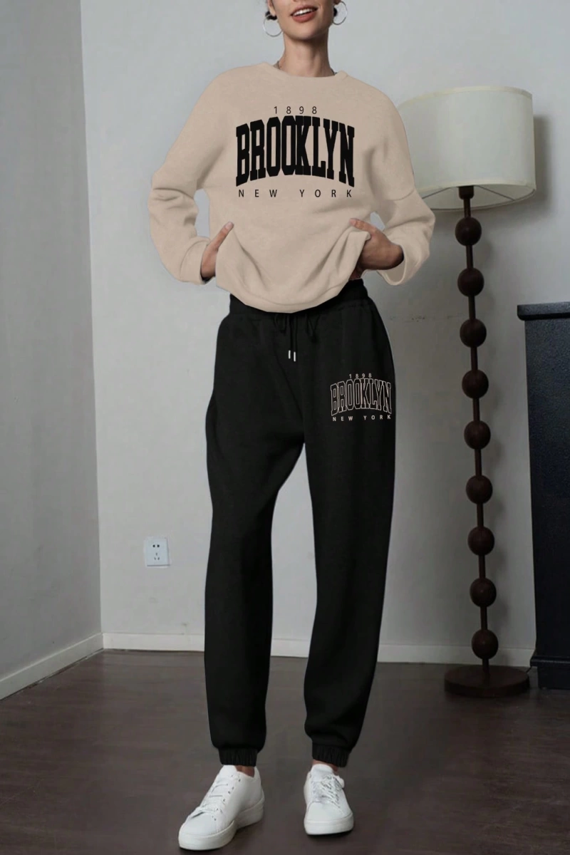 Kadın Mektup Baskılı Yuvarlak Yaka Sweatshirt Ve Eşofman Altı Takımı