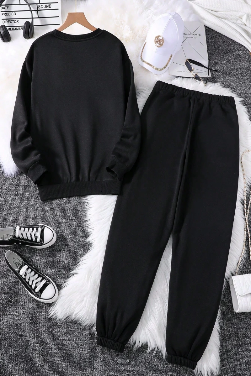 Kadın Mektup Baskılı Yuvarlak Yaka Uzun Kollu Sweatshirt Ve Bağcıklı Bel Paçalı Eşofma