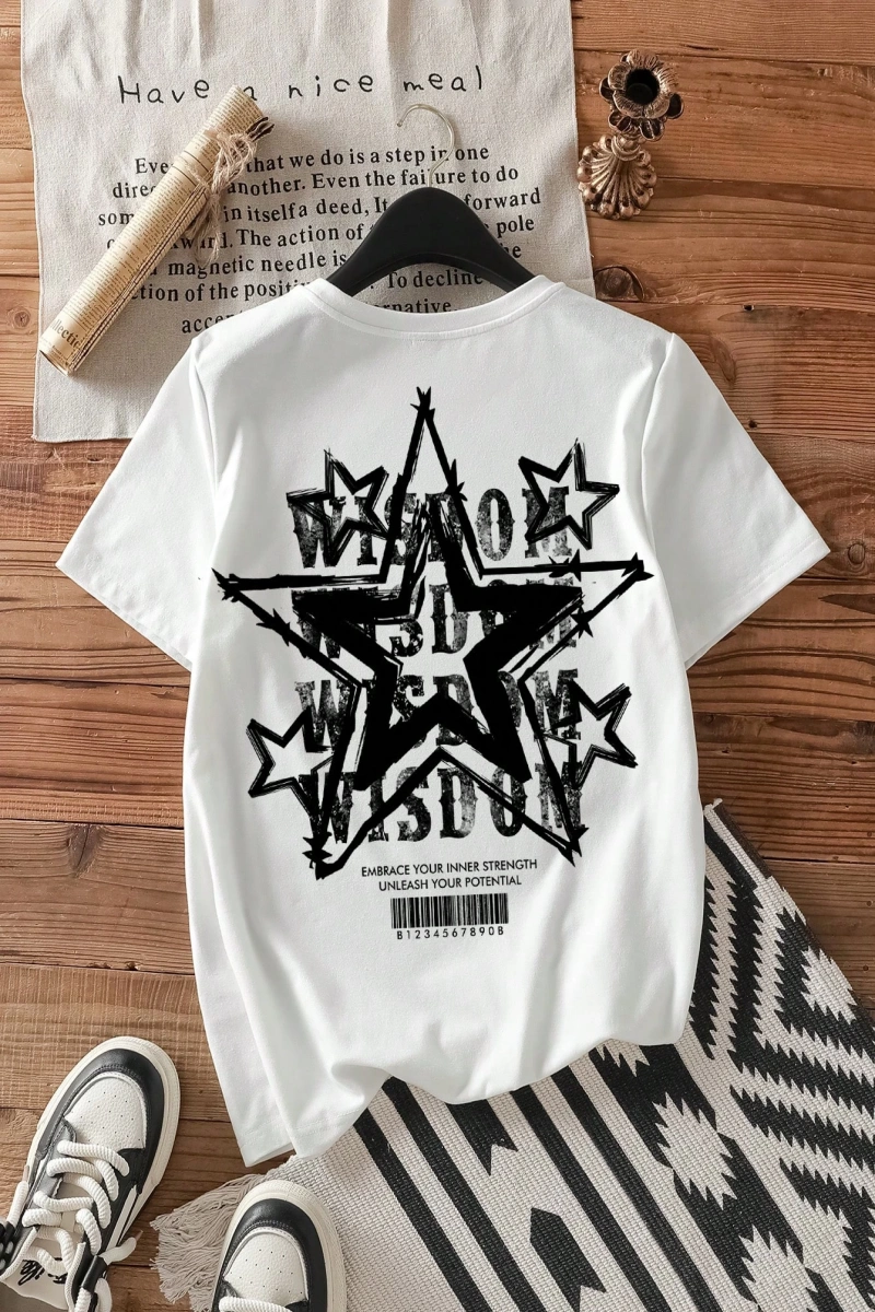 Kadın Renkli Yıldız Baskılı Kısa Kollu Tişört, Moda