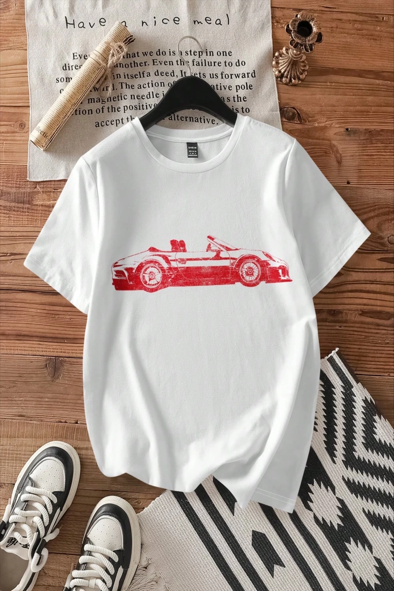 Kadın Renkli Yıldız Baskılı Kısa Kollu Tişört, Moda