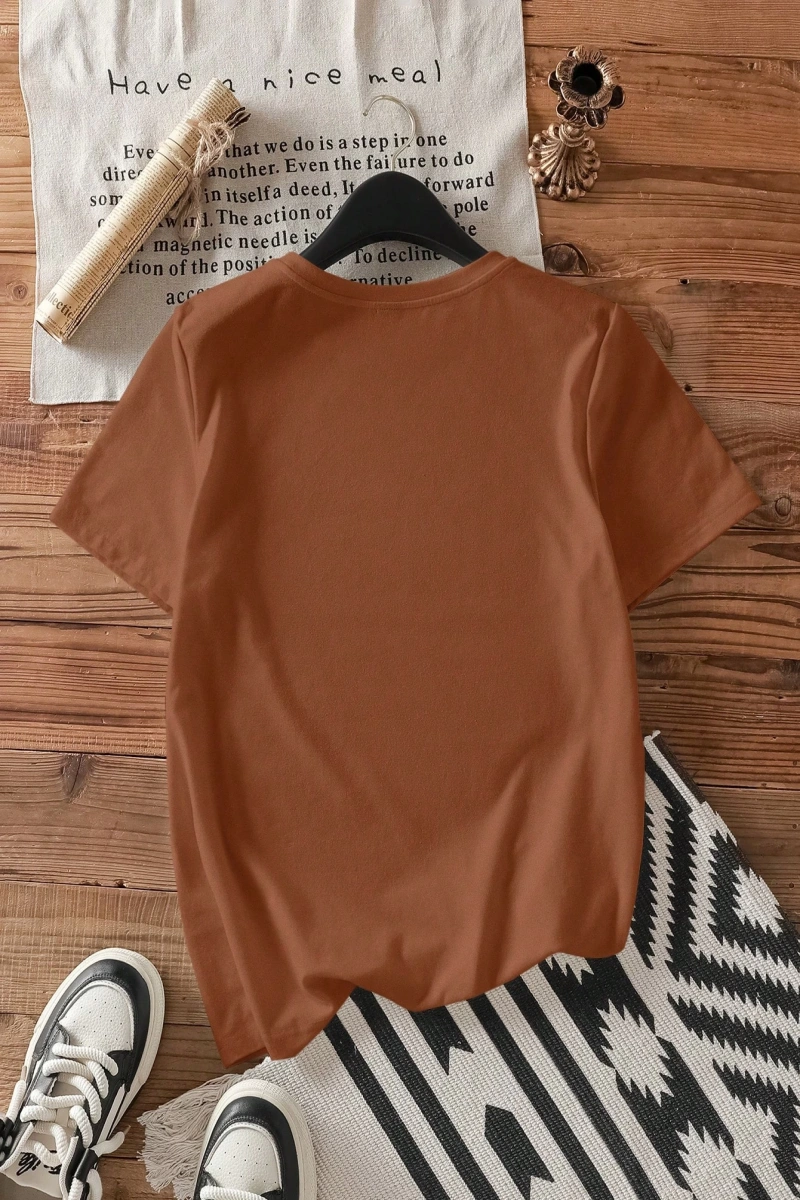 Kadın Renkli Yıldız Baskılı Kısa Kollu Tişört, Moda