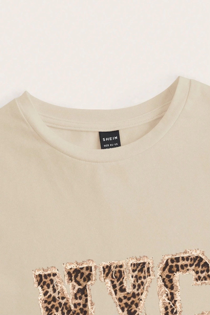 Kadın Renkli Yıldız Baskılı Kısa Kollu Tişört, Moda