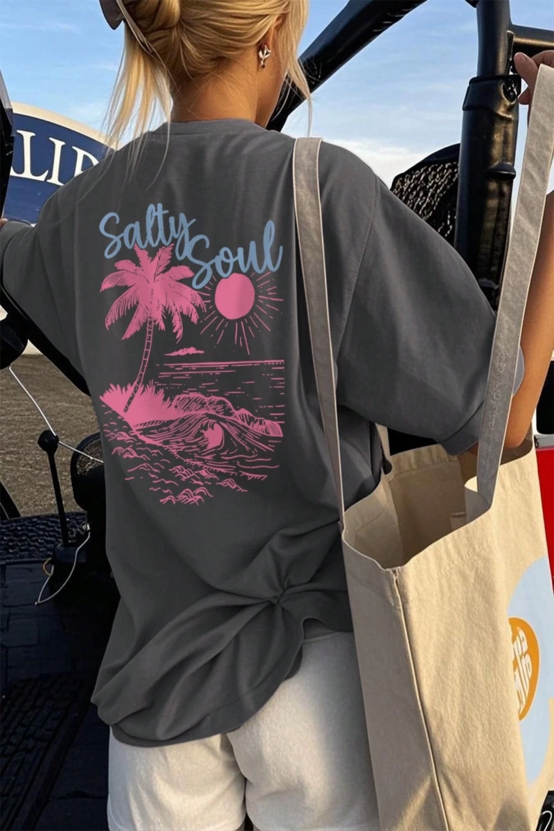Kadın Renkli Yıldız Baskılı Kısa Kollu Tişört, Moda