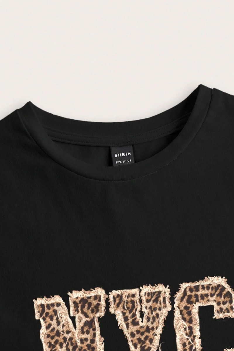 Kadın Renkli Yıldız Baskılı Kısa Kollu Tişört, Moda