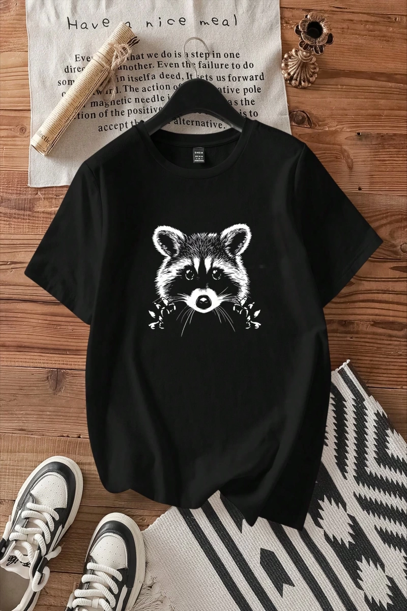 Kadın Yaz Renkli Harf Çiçek Desenli Yuvarlak Yaka Tişört Moda ve Çok Yönlüdür.Grafik Tişörtle