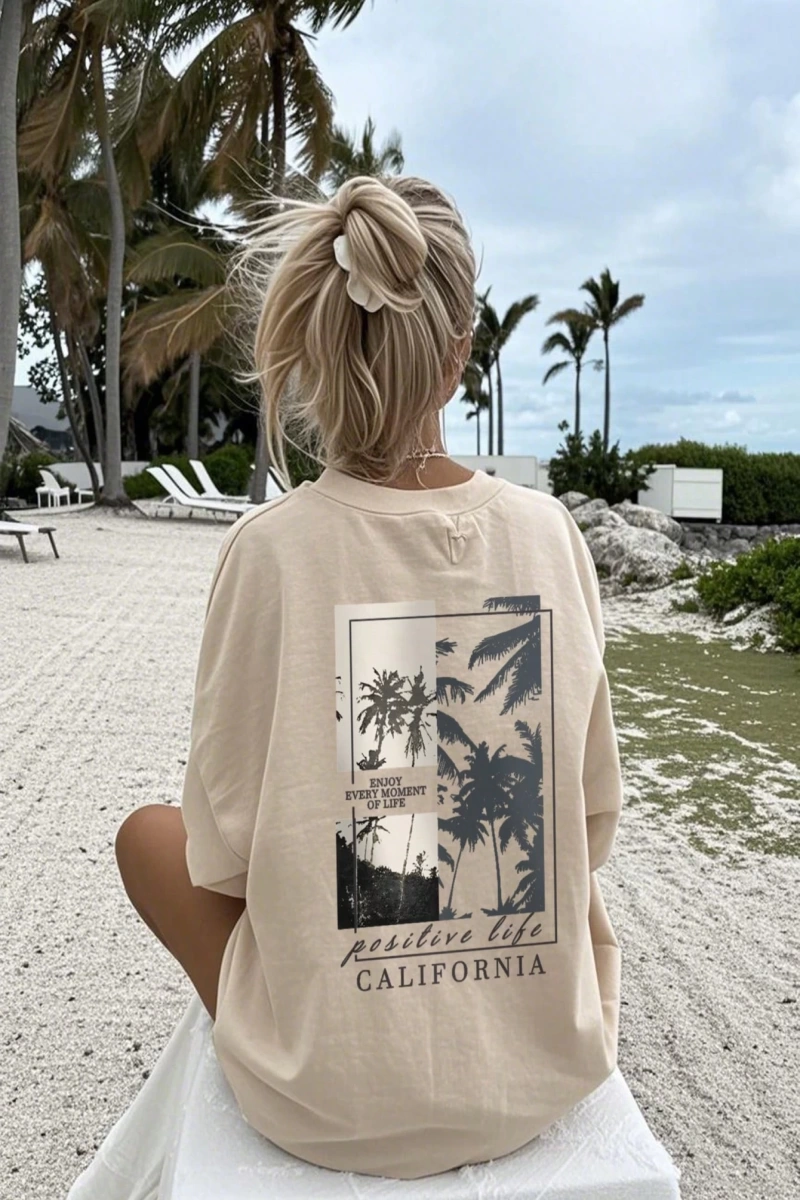 Kadın Yaz Yeni Basit Hindistan Cevizi Ağacı Slogan Baskı Eğlence Tatil Stili Gevşek Çok Yönlü
