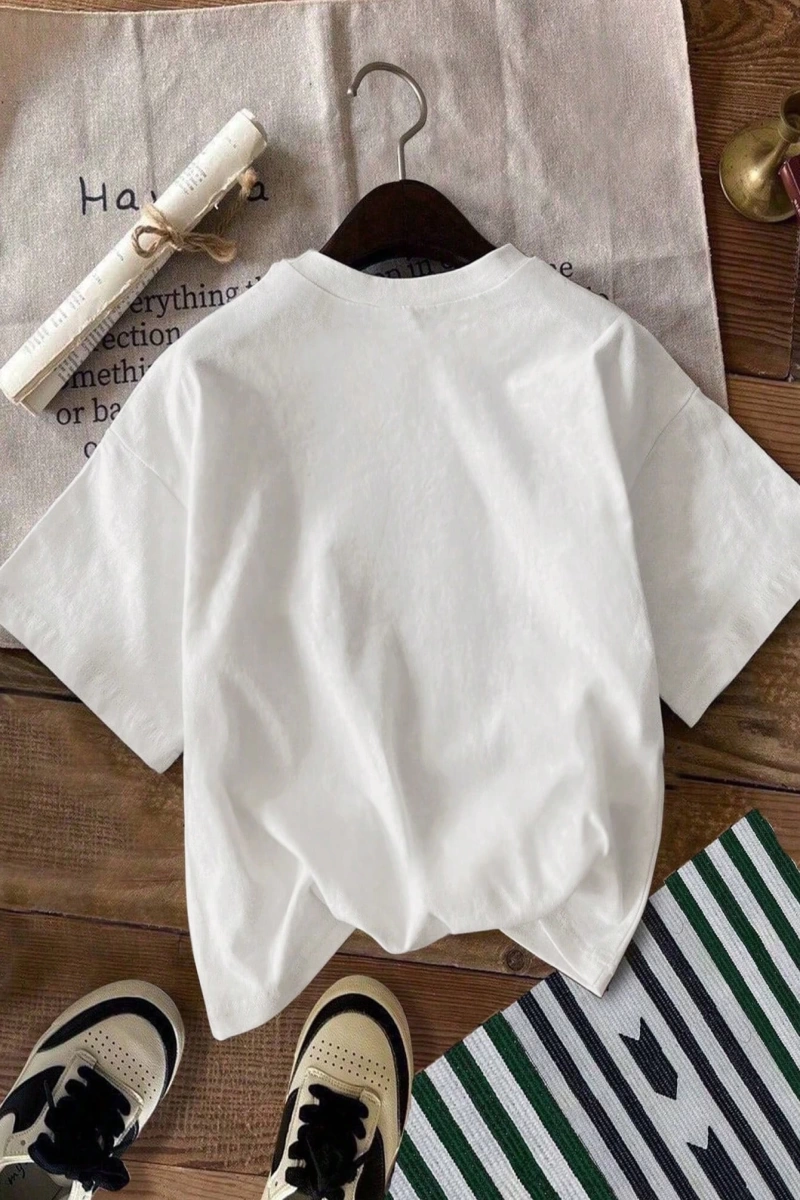 Kadın Yaz Yeni Minimalist Kiraz Ve Slogan Baskılı Rahat Tatil Stili Gevşek Ve Çok Yönlü Yuvar