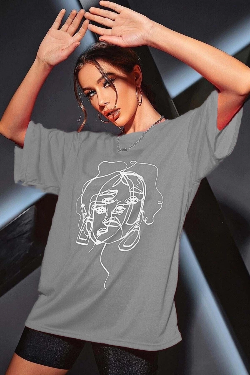 Kadın Yüz Baskı Detaylı Oversize T-shirt