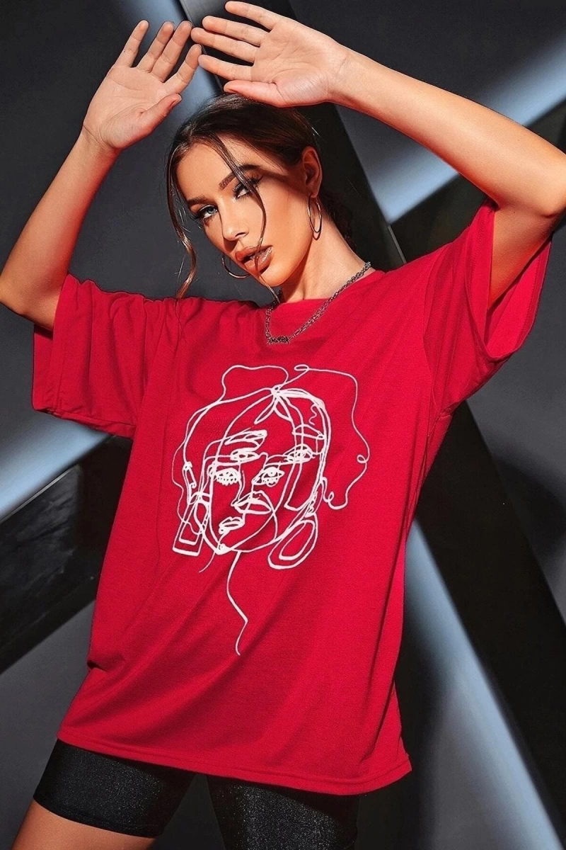 Kadın Yüz Baskı Detaylı Oversize T-shirt
