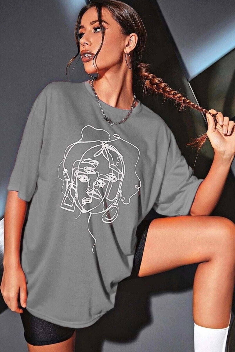 Kadın Yüz Baskı Detaylı Oversize T-shirt