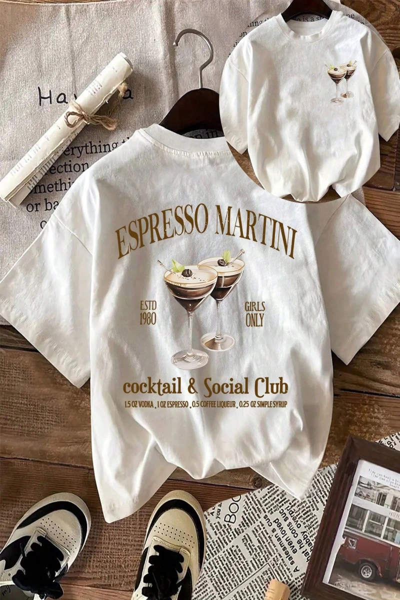 Kadınlar Rahat Yuvarlak Yaka Kısa Kollu Tişört Espresso Martini Coffee Club Grafikli, Yaz K