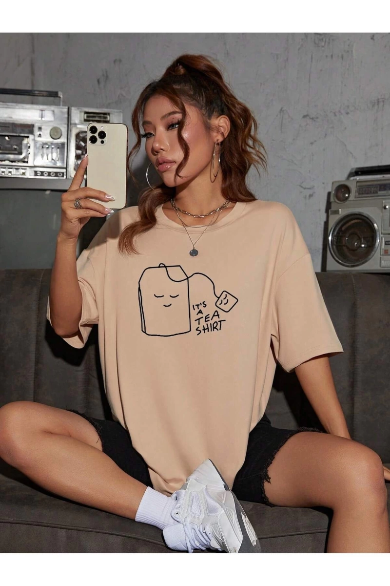 Karikatür ve Grafik tasarım Oversize T-shirt Cartoon/Letter serisi kod601