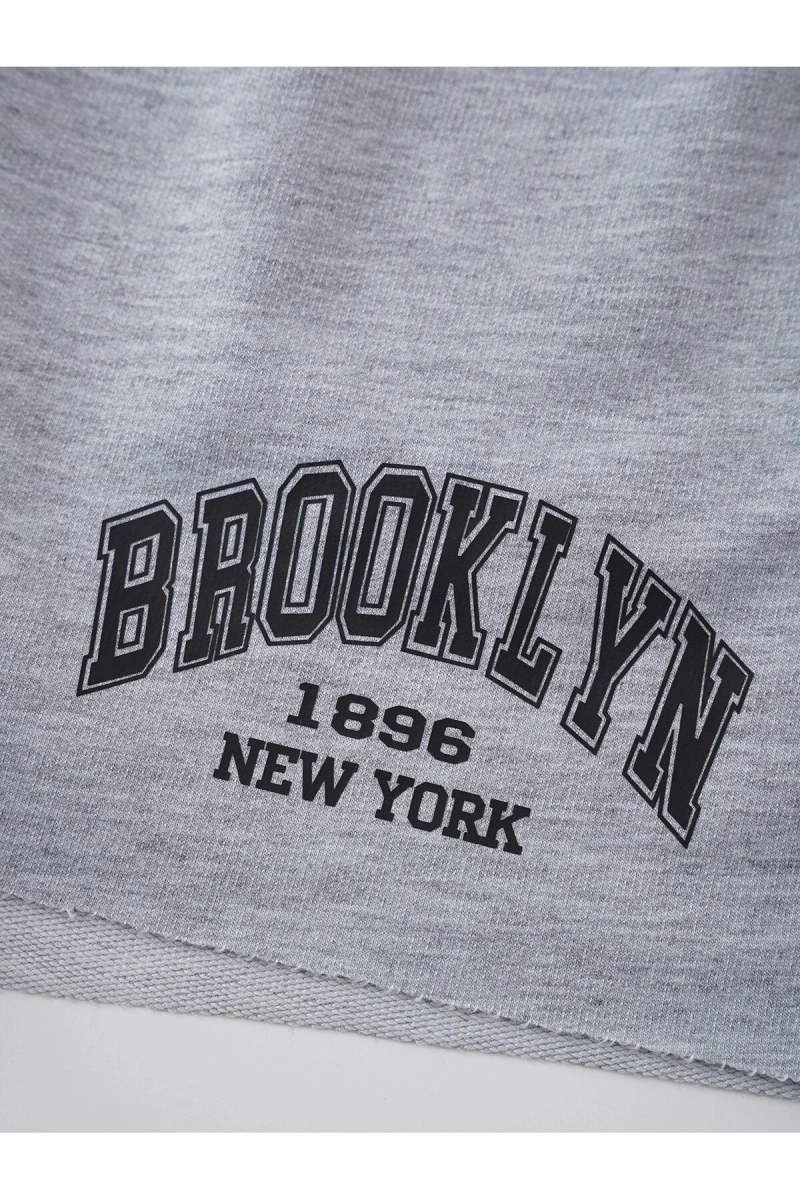 Letter Graphic Drawstring Waist Şort