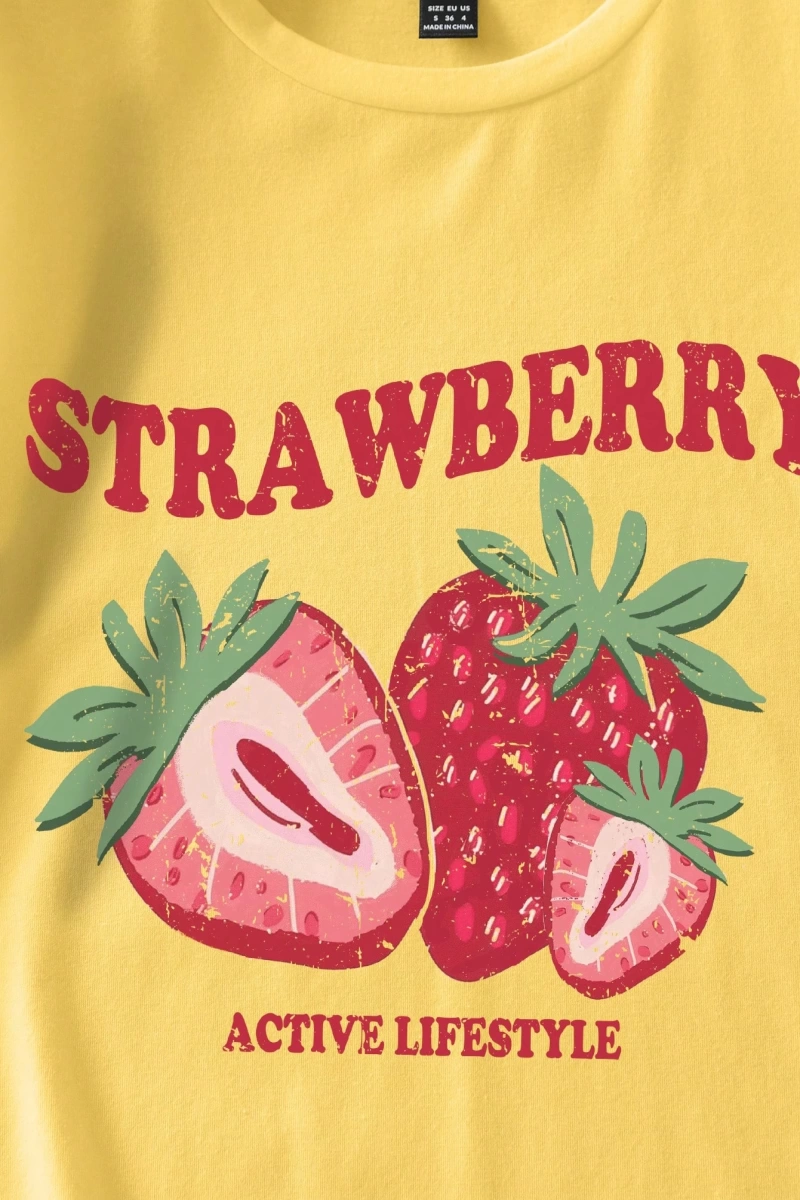 Loose Casual Strawberry English Logo Yuvarlak Yaka Kısa Kollu Tişört Kadınlar İçin,