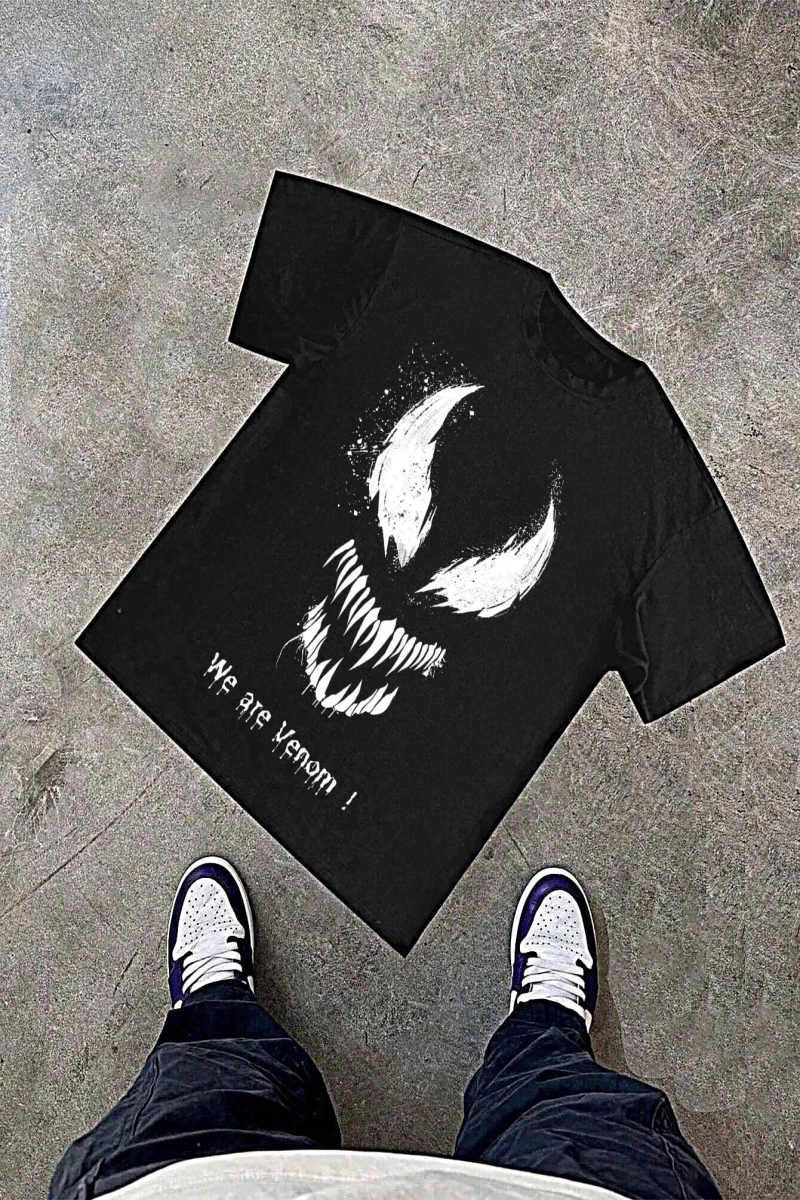 Marvel Erkek Basit Venom Grafik Baskılı Yuvarlak Yaka Kısa Kollu Siyah Tişört, Yaz